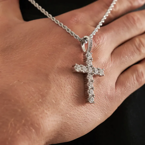 CROSS. | Silver Cross Pendant with Diamonds